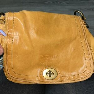 Coach Camel vintage shoulder bag No L0769-11134